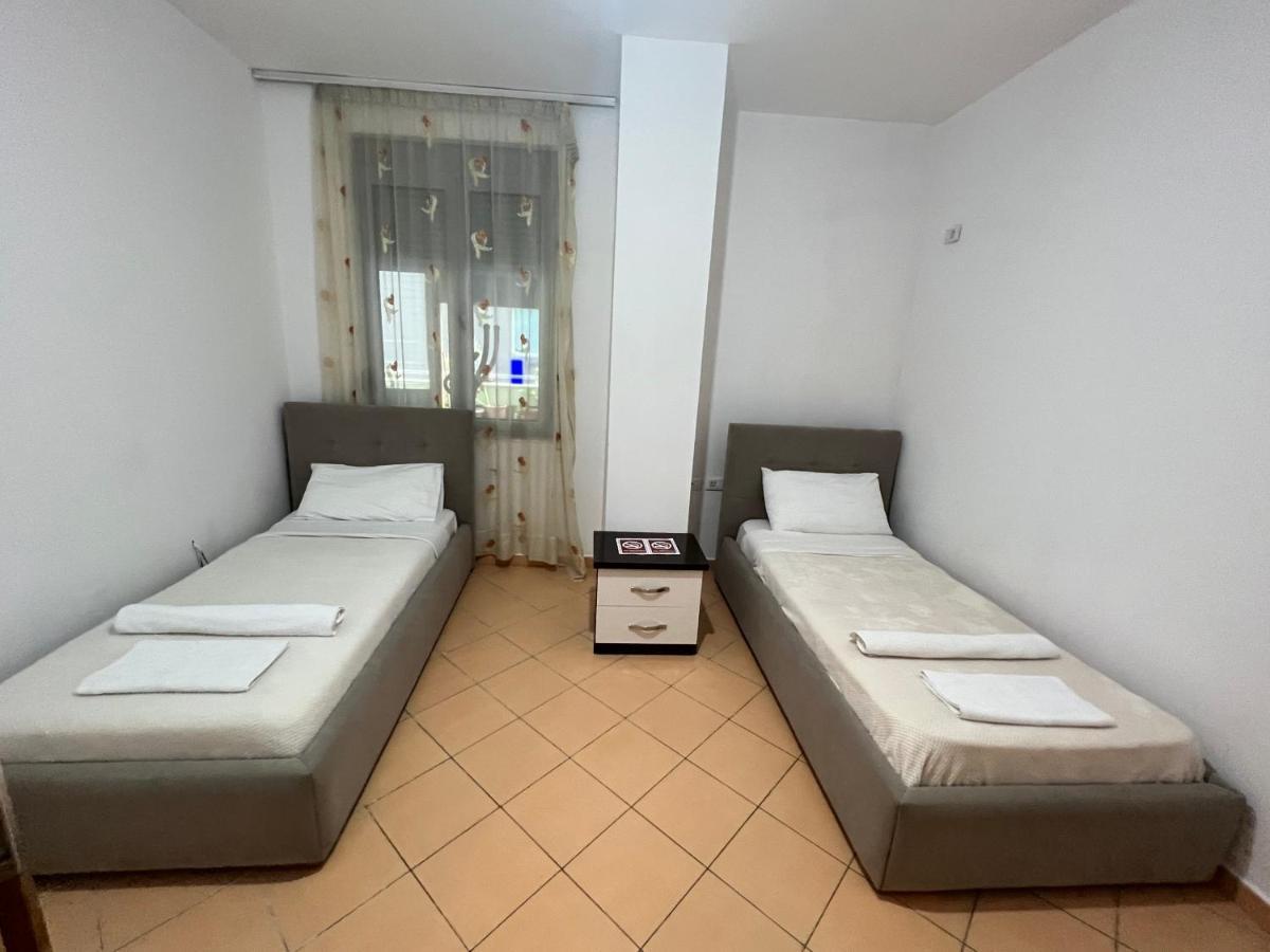 Leonard Apartment Tiranë Ngoại thất bức ảnh