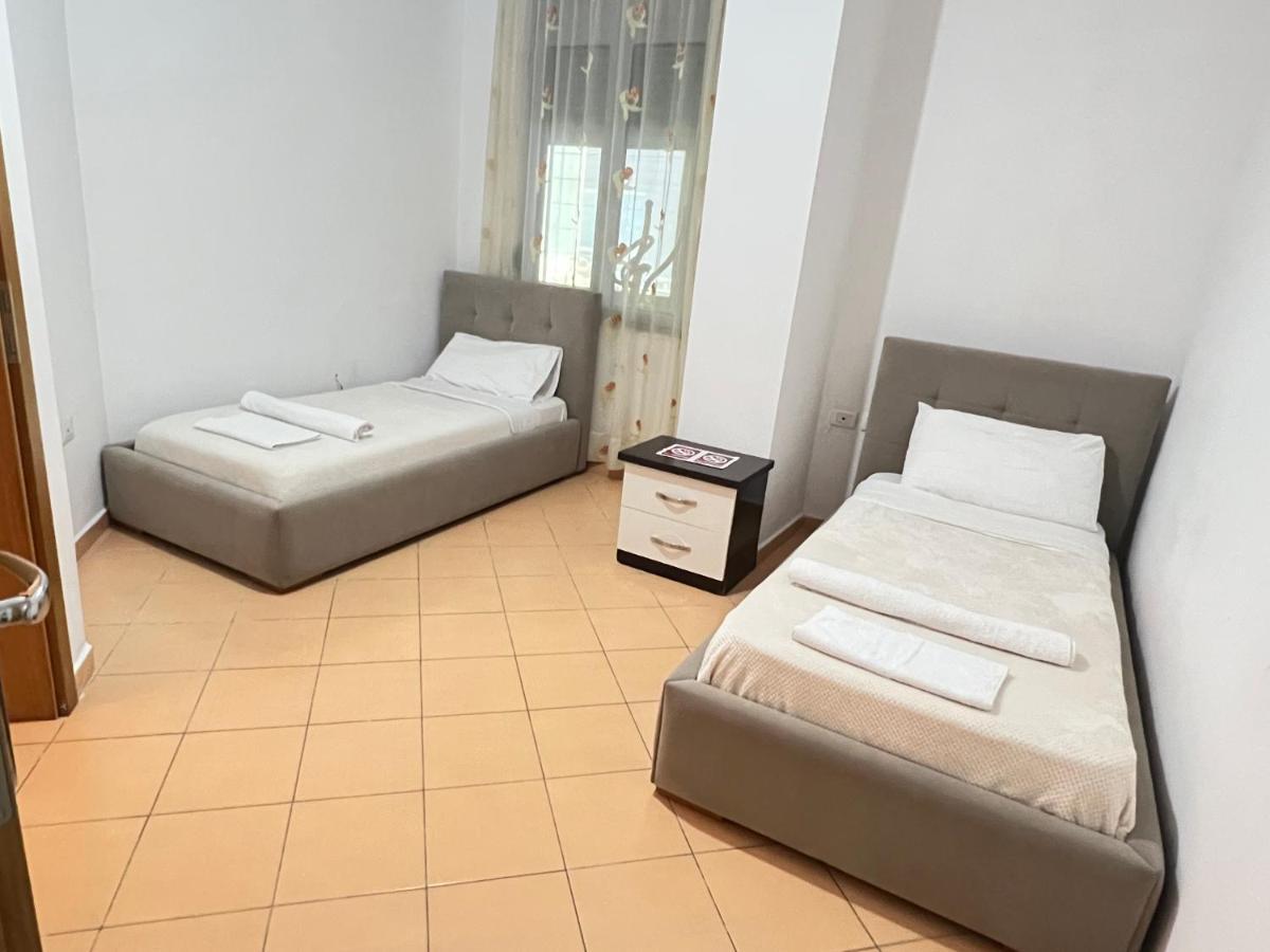 Leonard Apartment Tiranë Ngoại thất bức ảnh